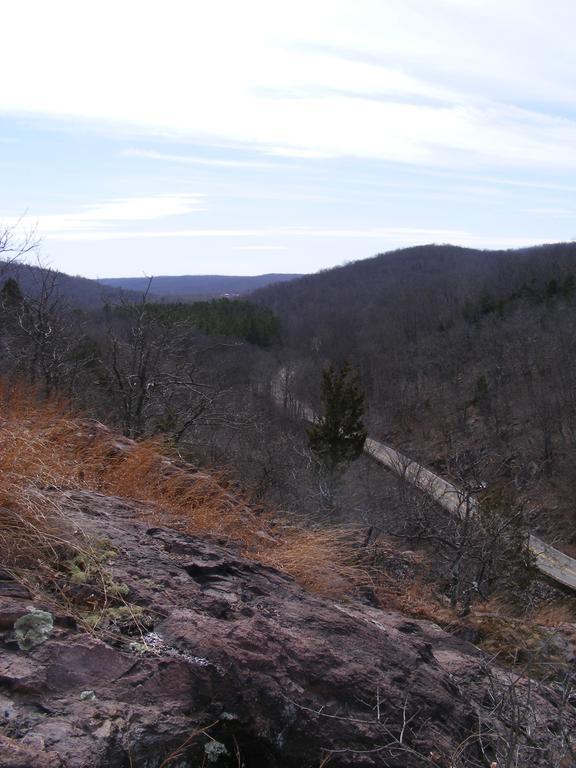 Shepherd Mountain Inn & Suites Pilot Knob ภายนอก รูปภาพ
