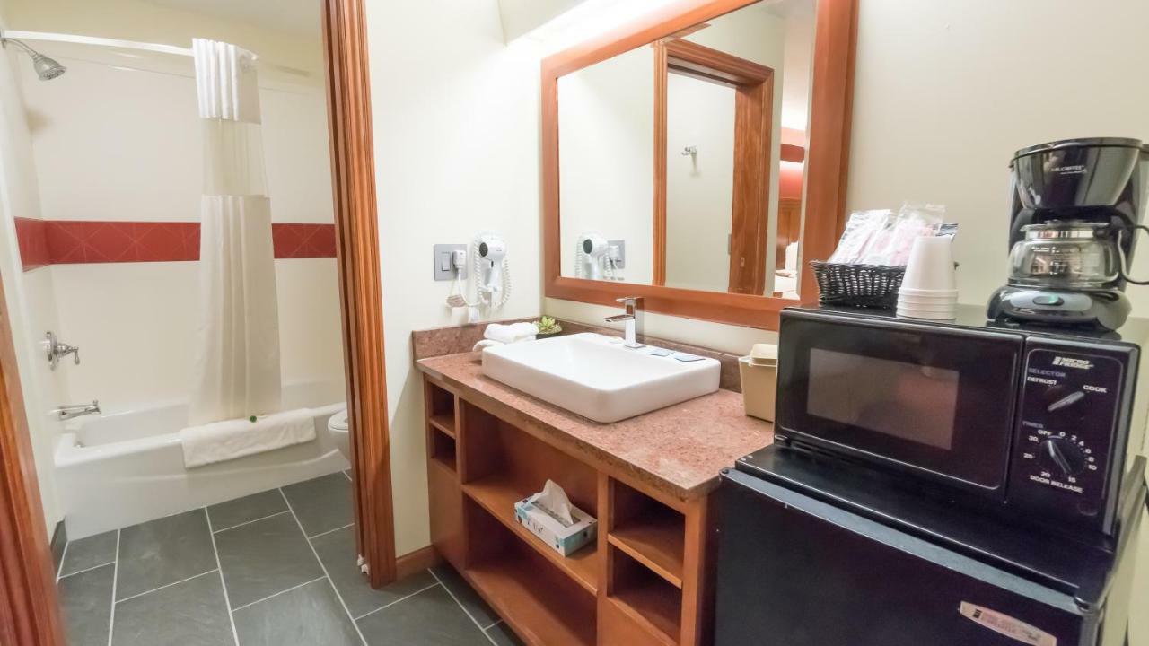 Shepherd Mountain Inn & Suites Pilot Knob ภายนอก รูปภาพ