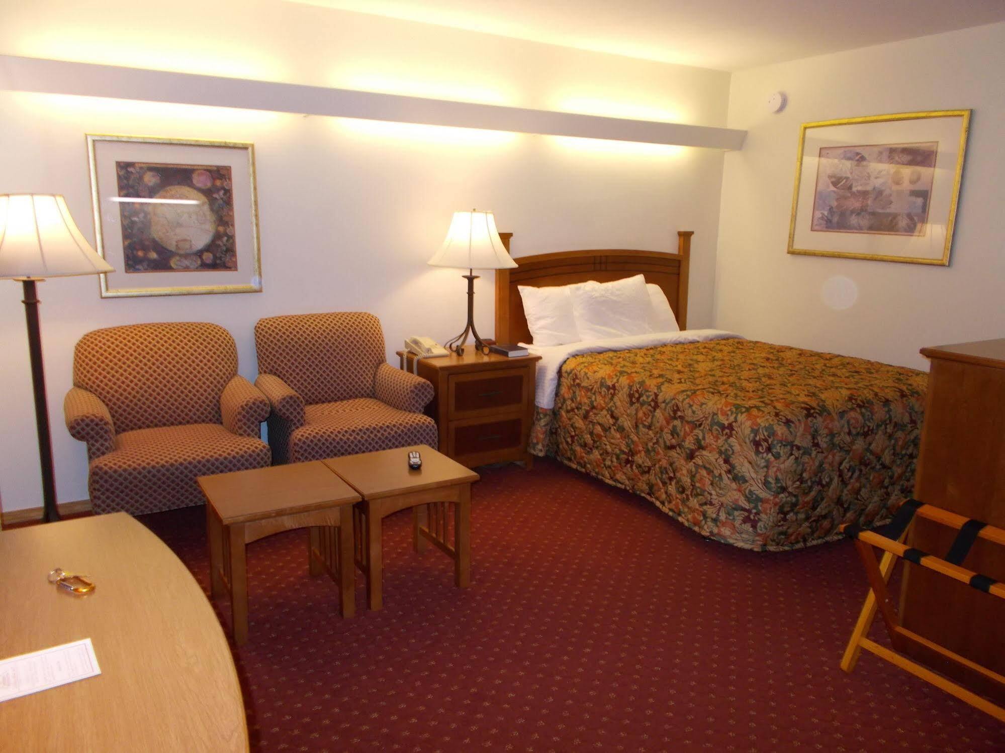 Shepherd Mountain Inn & Suites Pilot Knob ภายนอก รูปภาพ