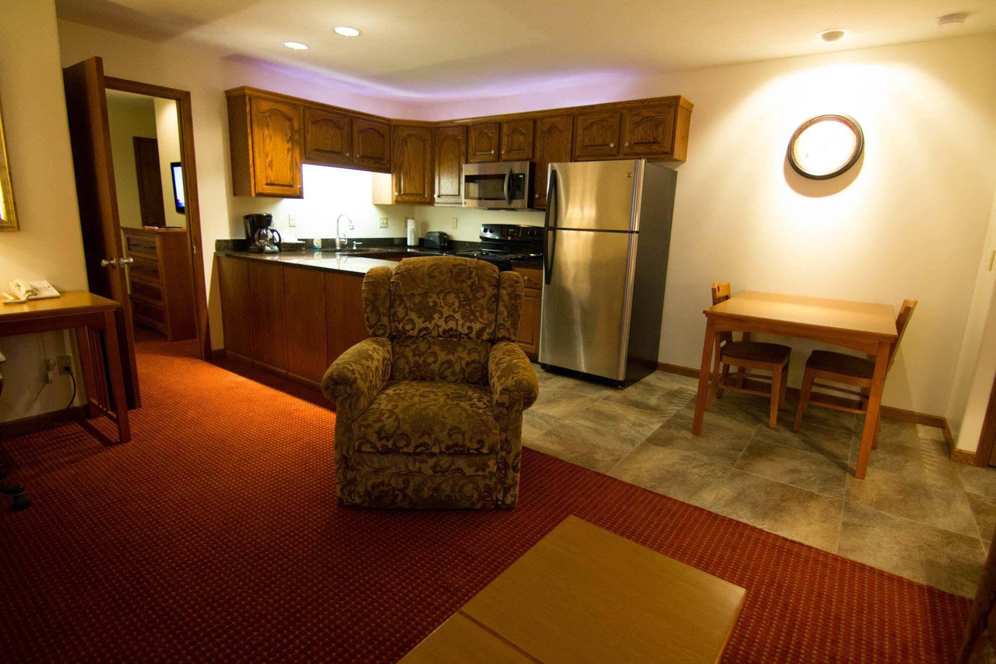 Shepherd Mountain Inn & Suites Pilot Knob ภายนอก รูปภาพ
