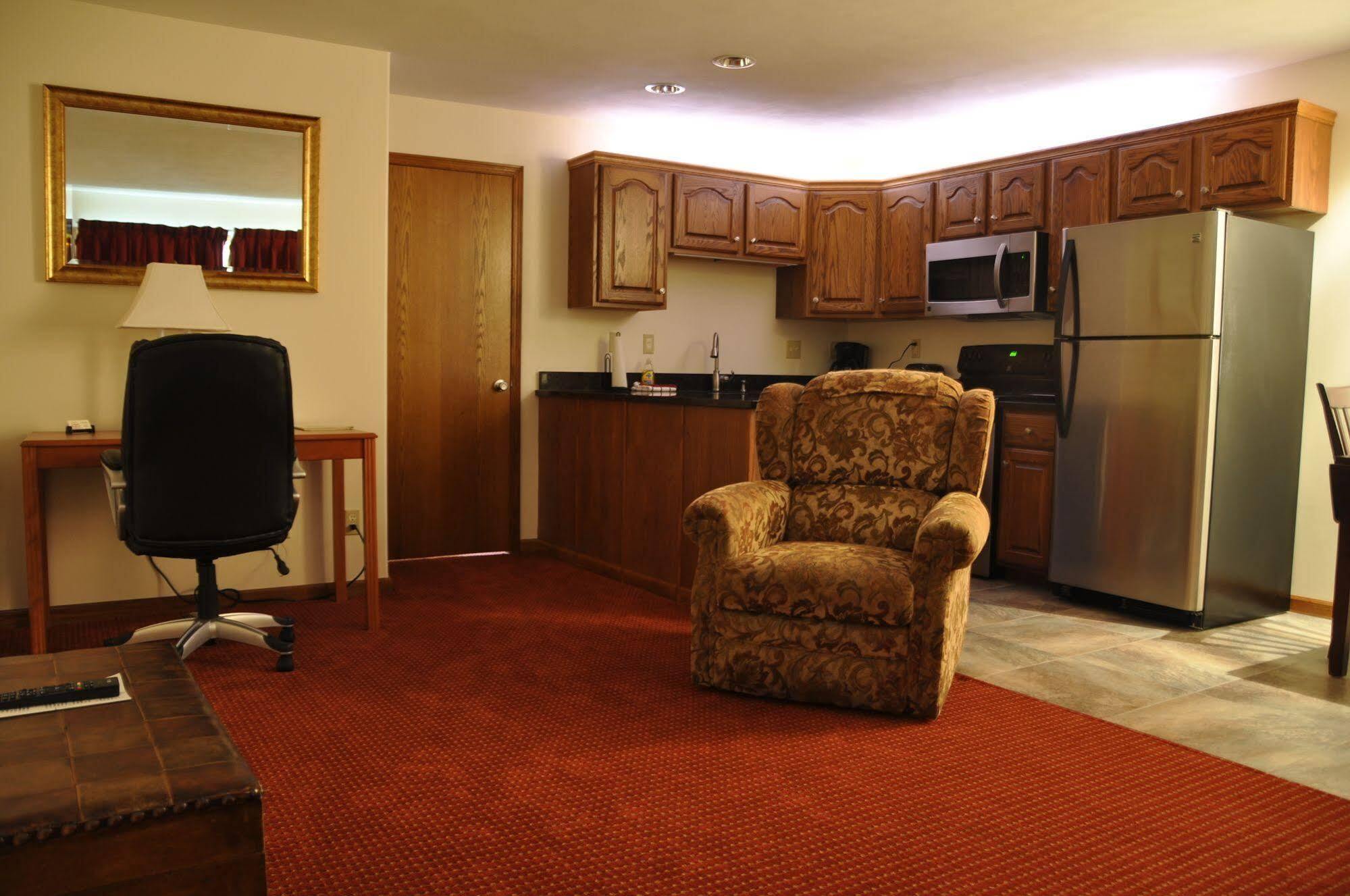 Shepherd Mountain Inn & Suites Pilot Knob ภายนอก รูปภาพ
