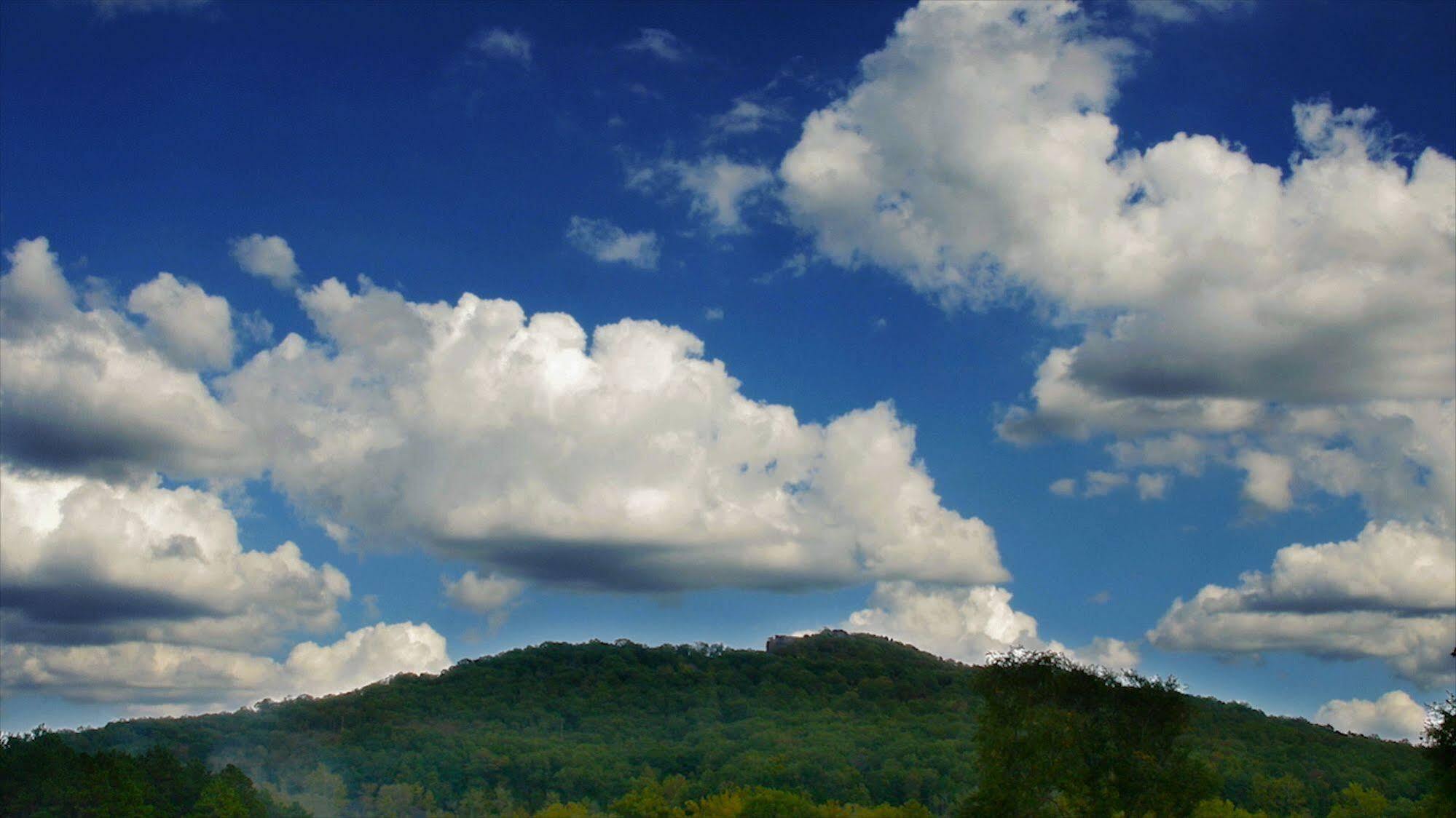 Shepherd Mountain Inn & Suites Pilot Knob ภายนอก รูปภาพ